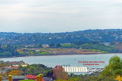 Photo of property in 3 Whiting Grove, West Harbour, Auckland, 0618