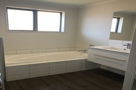 Photo of property in 11 Haremoor Way, Rolleston, 7615