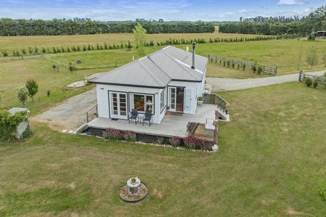 Photo of property in 106 Glews Road, Cust, Rangiora, 7471