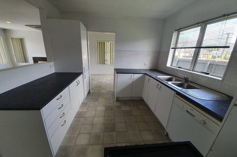 Photo of property in 110 Gloucester Road, Manurewa, Auckland, 2102