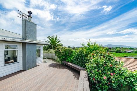 Photo of property in 72 Raumati Road, Raumati Beach, Paraparaumu, 5032