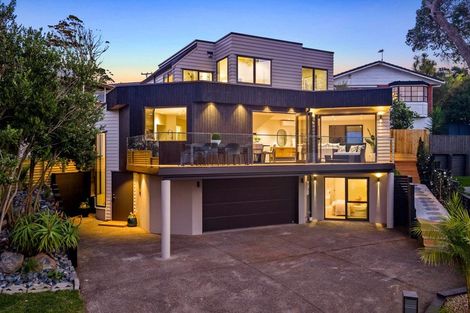 Photo of property in 1a Prestige Place, Castor Bay, Auckland, 0620