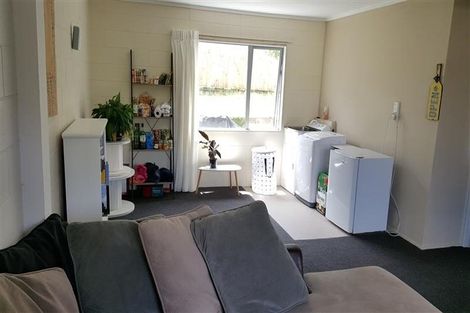 Photo of property in 2/29 Sealy Road, Torbay, Auckland, 0630