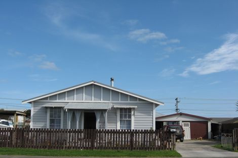 Photo of property in 91 Hinau Street, Castlecliff, Whanganui, 4501