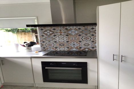 Photo of property in 2/11 Gloria Avenue, Te Atatu Peninsula, Auckland, 0610