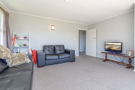Photo of property in 31 Wainoni Road, Wainoni, Christchurch, 8061