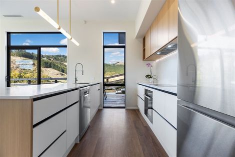 Photo of property in 11 Round Hill Rise, Cracroft, Christchurch, 8022