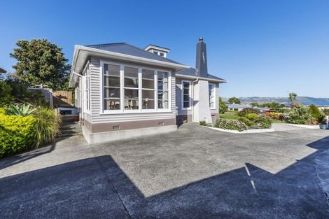 Photo of property in 8a Bay Drive, Titahi Bay, Porirua, 5022