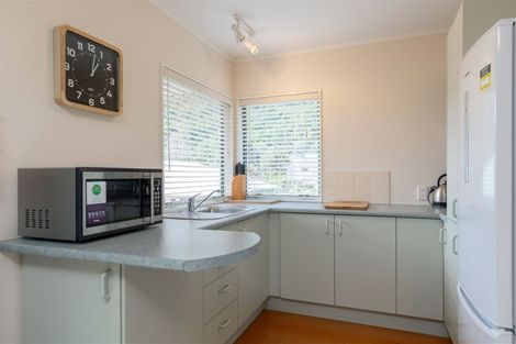 Photo of property in 21 Amelia Crescent, Waikawa, Picton, 7220