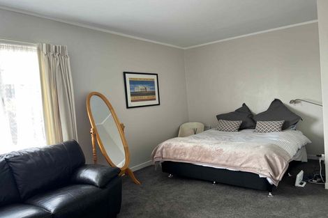 Photo of property in 10 Braemar Road, Rothesay Bay, Auckland, 0630