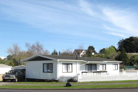 Photo of property in 3 Puketotara Street, Highlands Park, New Plymouth, 4312