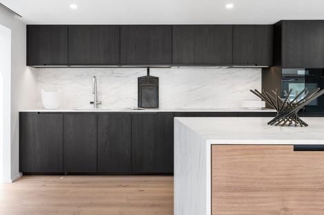 Photo of property in 87 Kahu Road, Fendalton, Christchurch, 8041