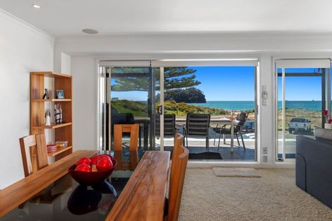 Photo of property in 3/45 Marine Parade, Mount Maunganui, 3116