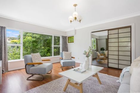 Photo of property in 5 Fyvie Avenue, Tawa, Wellington, 5028