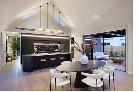 Photo of property in 2 Maeha Drive, Matakana, 0985