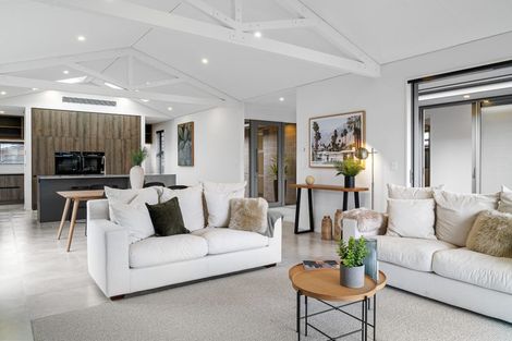 Photo of property in 21 Finstock Way, Rolleston, 7614