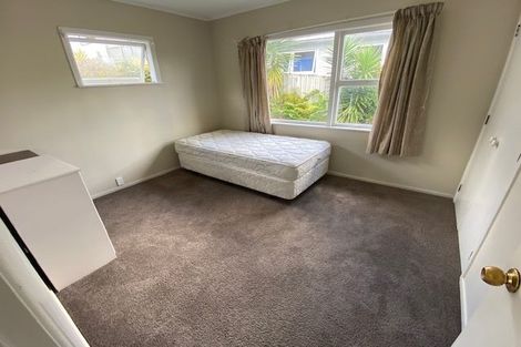 Photo of property in 23 Downing Street, Glenfield, Auckland, 0629