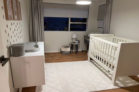 Photo of property in 43 Woodman Drive, Tawa, Wellington, 5028