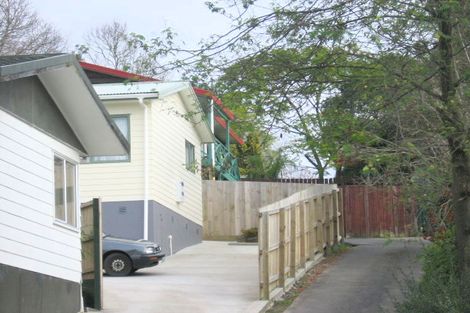 Photo of property in 1/12 Aldern Road, Massey, Auckland, 0614