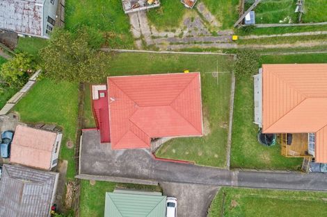 Photo of property in 68 Awaroa Road, Sunnyvale, Auckland, 0612