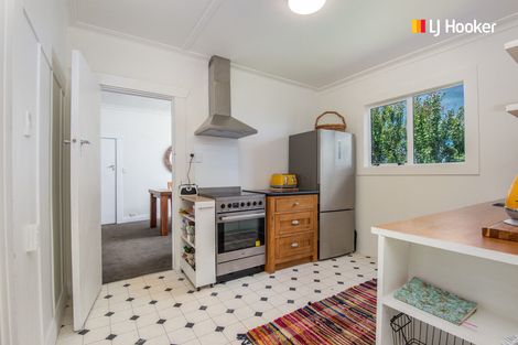 Photo of property in 10 Forbes Street, Balaclava, Dunedin, 9011