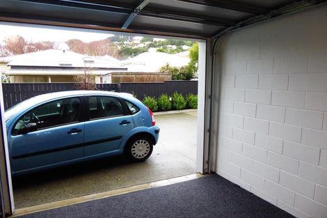 Photo of property in 4f Regent Street, Newtown, Wellington, 6021