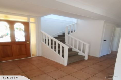 Photo of property in 5 Cockayne Crescent, Sunnynook, Auckland, 0620