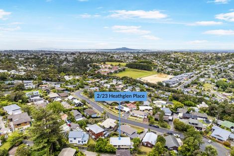 Photo of property in 2/23 Heathglen Place, Bayview, Auckland, 0629