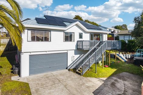 Photo of property in 15b Greta Place, Stanmore Bay, Whangaparaoa, 0932