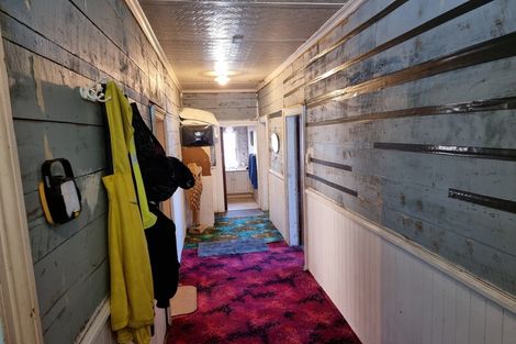 Photo of property in 18 Kent Street, Patea, 4520