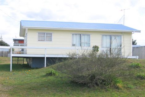 Photo of property in 321 Linton Crescent, Whangamata, 3620