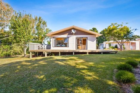 Photo of property in 290 Taylor Road, Waimauku, 0882