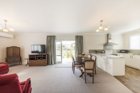 Photo of property in 7 Station Road, Marton, 4710