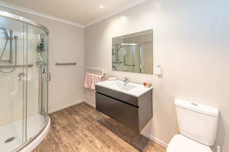 Photo of property in Caversham Park, 2/7 Caversham Road, Westmere, Whanganui, 4501