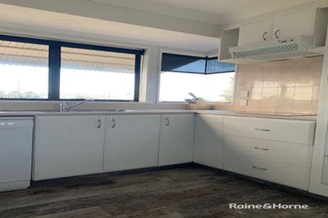 Photo of property in 18 Claridge Place, Mount Maunganui, 3116