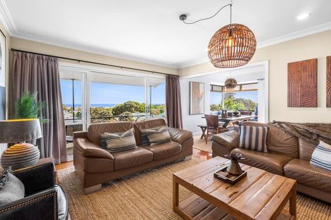 Photo of property in 50 Calvert Road, Lynmouth, New Plymouth, 4310