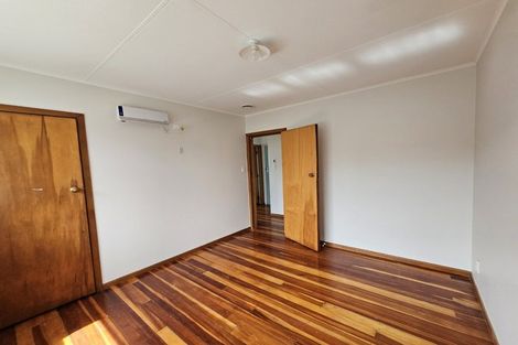 Photo of property in 15 Tawa Street, Tawa, Wellington, 5028
