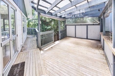 Photo of property in 27 Glencourt Place, Glenfield, Auckland, 0629