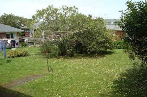 Photo of property in 4/3 Evelyn Place, Hillcrest, Auckland, 0627