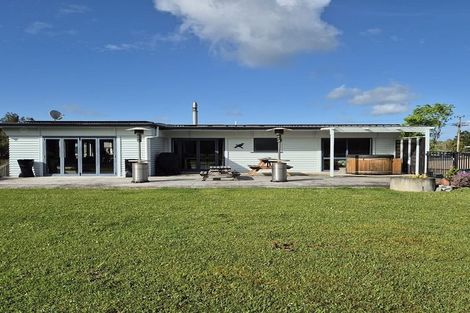 Photo of property in 17 Gorge Road, Maungaturoto, 0520