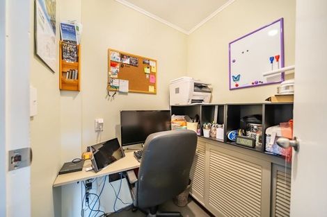 Photo of property in 4 Cabin Lane, Whitby, Porirua, 5024