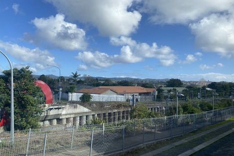 Photo of property in 12 Red Arches Road, Henderson, Auckland, 0610