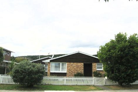 Photo of property in 2/48 Oregon Drive, Maoribank, Upper Hutt, 5018
