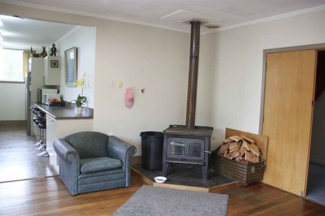 Photo of property in 2268 Ohai Clifden Highway, Orawia, Otautau, 9682