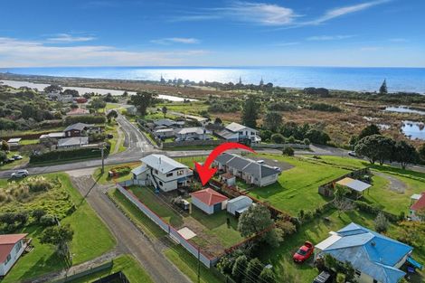 Photo of property in 9 Pollen Street, Matata, Whakatane, 3194
