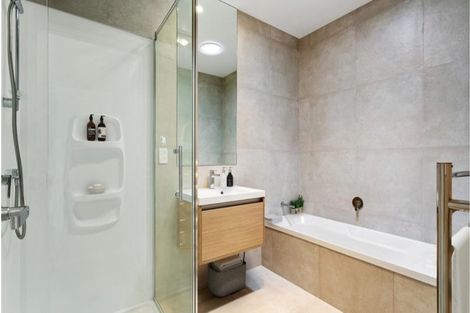 Photo of property in 32 Port Way, Rosehill, Papakura, 2113