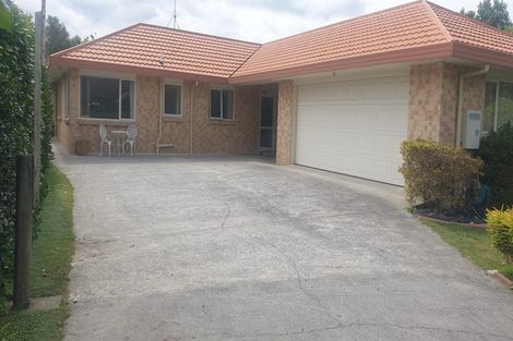 Photo of property in 21 Awaroa Stream Drive, Waiuku, 2123