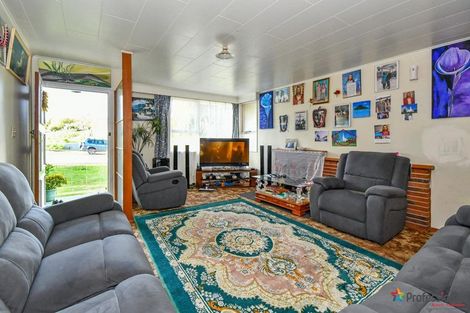 Photo of property in 35 Ashgrove Road, Mangere, Auckland, 2022