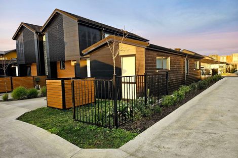 Photo of property in 8 Whakato Avenue, Kumeu, 0810