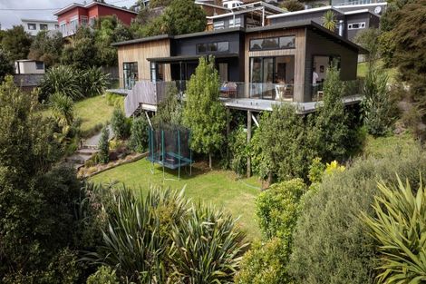 Photo of property in 1 Aroaro Lane, Raglan, 3225